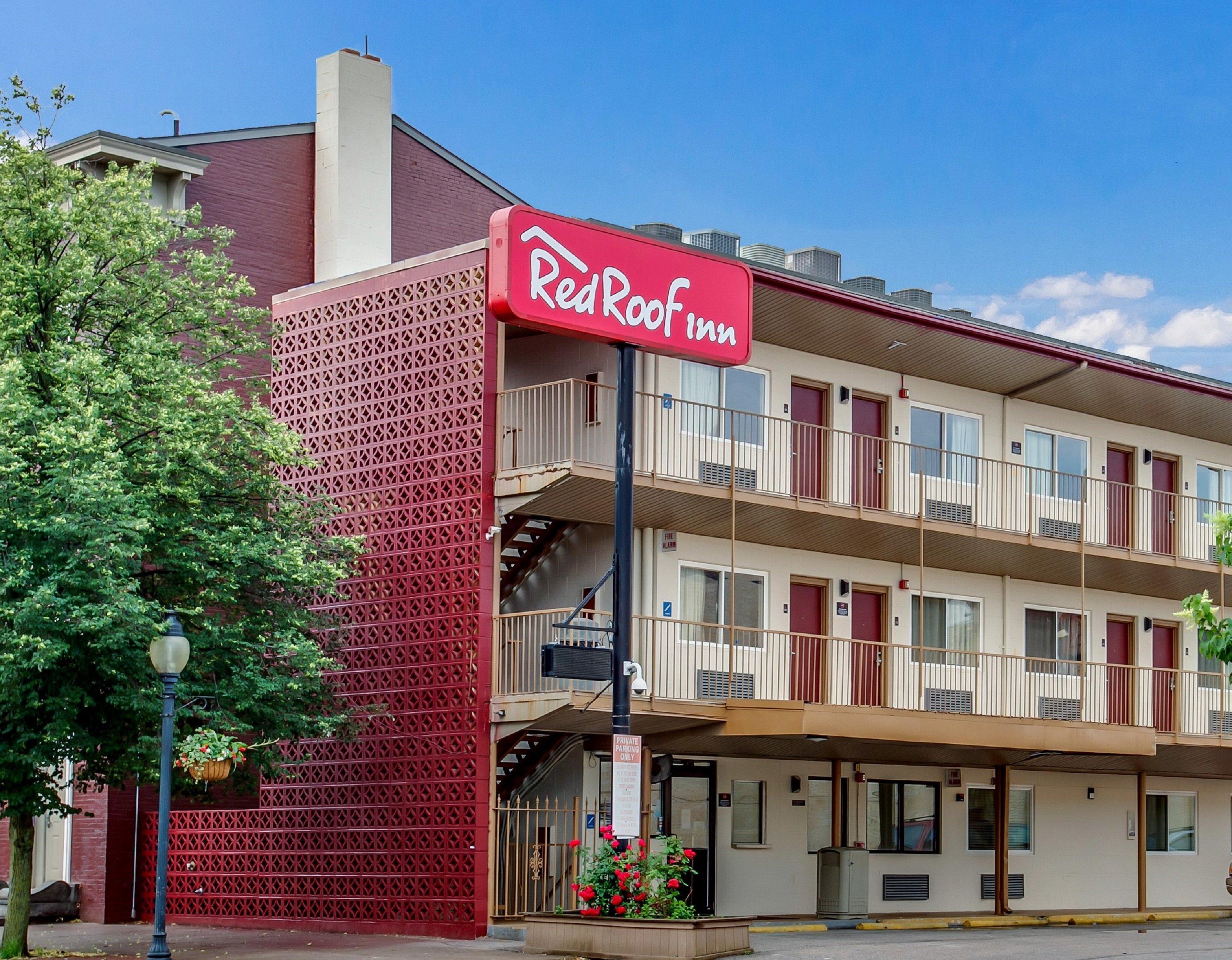 Red Roof Inn York Downtown Exterior foto